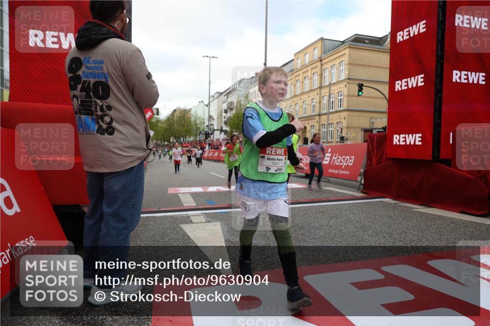 25.04.2026 - Das Zehntel Strokosch-Dieckow http://msf.ph/oto/9630904 25.04.2026 09:03:46 Ziel 1166, 1345, 1393, 1400, 2919, 2922, 3165, 3331 meine-sportfotos.de