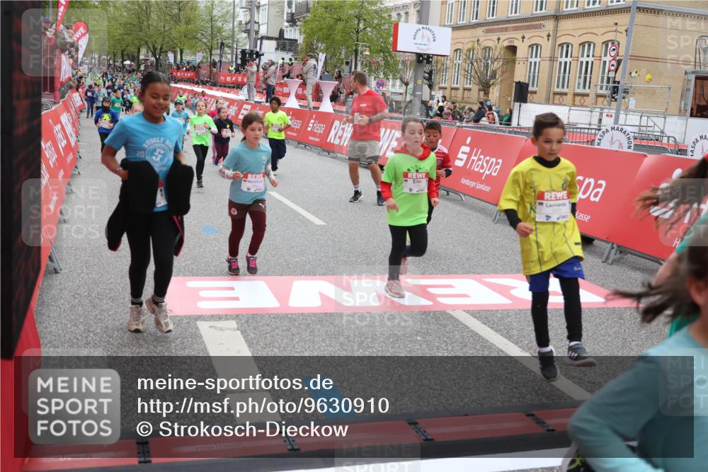 25.04.2026 - Das Zehntel Strokosch-Dieckow http://msf.ph/oto/9630910 25.04.2026 11:04:19 Ziel 5052, 5053, 5111, 5115, 5184, 5186, 5215, 5217, 5410, 5423, 5440, 5914, 5915, 5998, 6030, 6315, 6457, 6479, 6607, 6887, 7269, 7600, 7609, 7979, 7980 meine-sportfotos.de