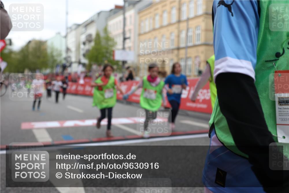 25.04.2026 - Das Zehntel Strokosch-Dieckow http://msf.ph/oto/9630916 25.04.2026 09:03:47 Ziel 1166, 1345, 1393, 1400, 2846, 2919, 2922, 3165, 3331 meine-sportfotos.de