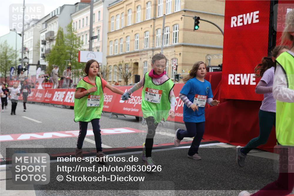 25.04.2026 - Das Zehntel Strokosch-Dieckow http://msf.ph/oto/9630926 25.04.2026 09:03:47 Ziel 1166, 1345, 1393, 1400, 2846, 2919, 2922, 3165, 3331 meine-sportfotos.de