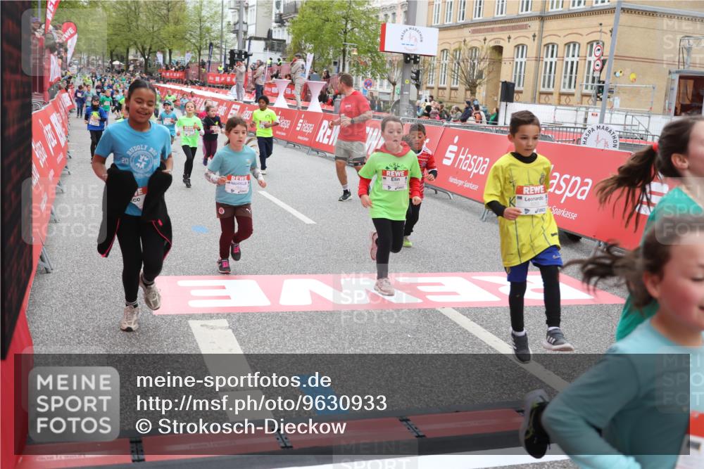 25.04.2026 - Das Zehntel Strokosch-Dieckow http://msf.ph/oto/9630933 25.04.2026 11:04:19 Ziel 5052, 5053, 5111, 5115, 5184, 5186, 5215, 5217, 5410, 5423, 5440, 5914, 5915, 5998, 6030, 6315, 6457, 6479, 6607, 6887, 7269, 7600, 7609, 7979, 7980 meine-sportfotos.de