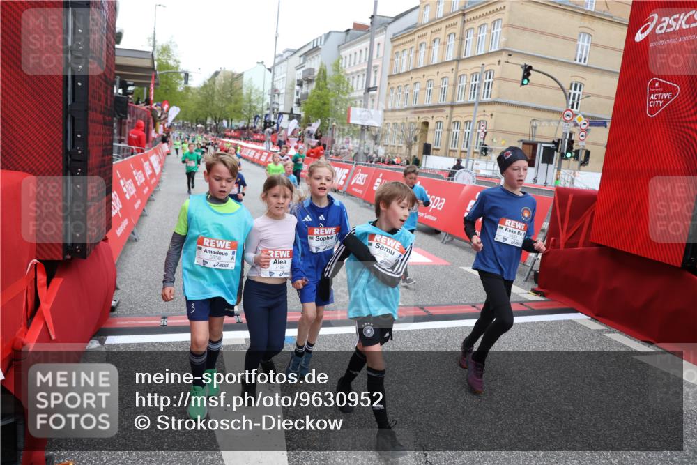 25.04.2026 - Das Zehntel Strokosch-Dieckow http://msf.ph/oto/9630952 25.04.2026 10:52:17 Ziel 5251, 5362, 5379, 5396, 5433, 5550, 5794, 5838, 6088, 6350, 6532, 6687, 6764, 6822, 6856, 6908, 7073, 7158, 7169, 7186, 7321, 7719, 7723, 7729, 7911, 7981 meine-sportfotos.de