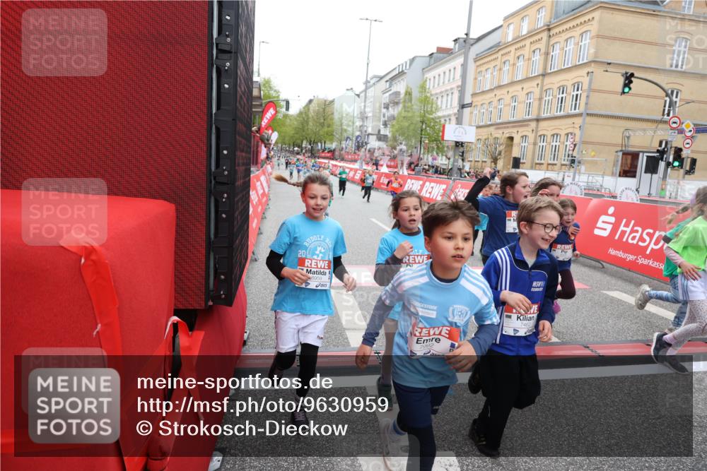 25.04.2026 - Das Zehntel Strokosch-Dieckow http://msf.ph/oto/9630959 25.04.2026 11:04:57 Ziel 5020, 5028, 5335, 5337, 5349, 5536, 5552, 5610, 5615, 5625, 5908, 6459, 6463, 6468, 6472, 6789, 6959, 7041, 7063, 7279, 7287, 7290, 7437, 7462, 7768, 7822, 7991, 7992, 7995 meine-sportfotos.de