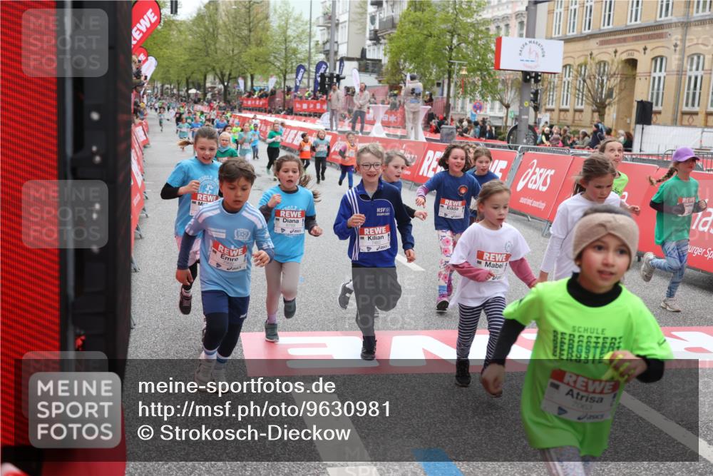 25.04.2026 - Das Zehntel Strokosch-Dieckow http://msf.ph/oto/9630981 25.04.2026 11:04:56 Ziel 5020, 5028, 5335, 5337, 5349, 5536, 5542, 5552, 5610, 5615, 5625, 5908, 6459, 6463, 6468, 6472, 6789, 6959, 7041, 7063, 7279, 7287, 7290, 7437, 7462, 7768, 7991, 7992, 7995 meine-sportfotos.de