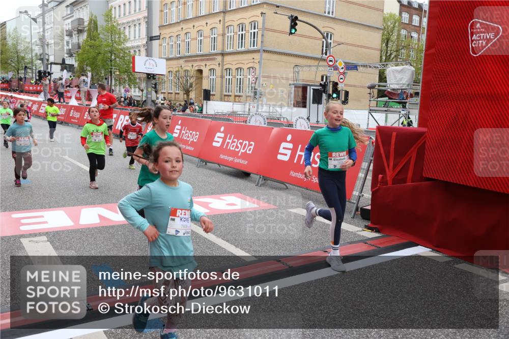 25.04.2026 - Das Zehntel Strokosch-Dieckow http://msf.ph/oto/9631011 25.04.2026 11:04:19 Ziel 5052, 5053, 5111, 5115, 5184, 5186, 5215, 5217, 5410, 5423, 5440, 5914, 5915, 5998, 6030, 6315, 6457, 6479, 6607, 6887, 7269, 7600, 7609, 7979, 7980 meine-sportfotos.de