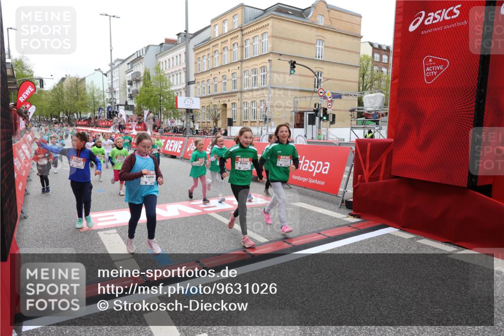 25.04.2026 - Das Zehntel Strokosch-Dieckow http://msf.ph/oto/9631026 25.04.2026 11:04:52 Ziel 5536, 5542, 5552, 5610, 5625, 5908, 6459, 6463, 6468, 6879, 7041, 7084, 7279, 7437, 7991, 7995 meine-sportfotos.de