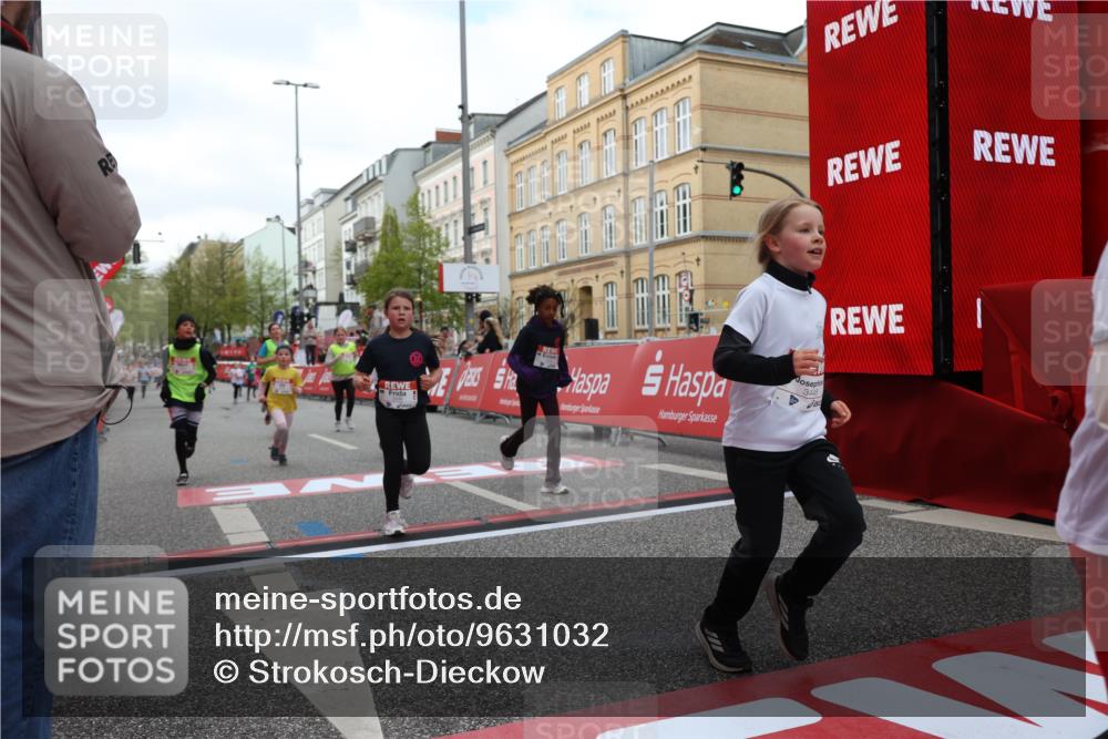 25.04.2026 - Das Zehntel Strokosch-Dieckow http://msf.ph/oto/9631032 25.04.2026 09:03:52 Ziel 1058, 1345, 1393, 1400, 2695, 2846, 2919, 2922, 3004, 3036, 3218, 3235, 3448, 3457 meine-sportfotos.de