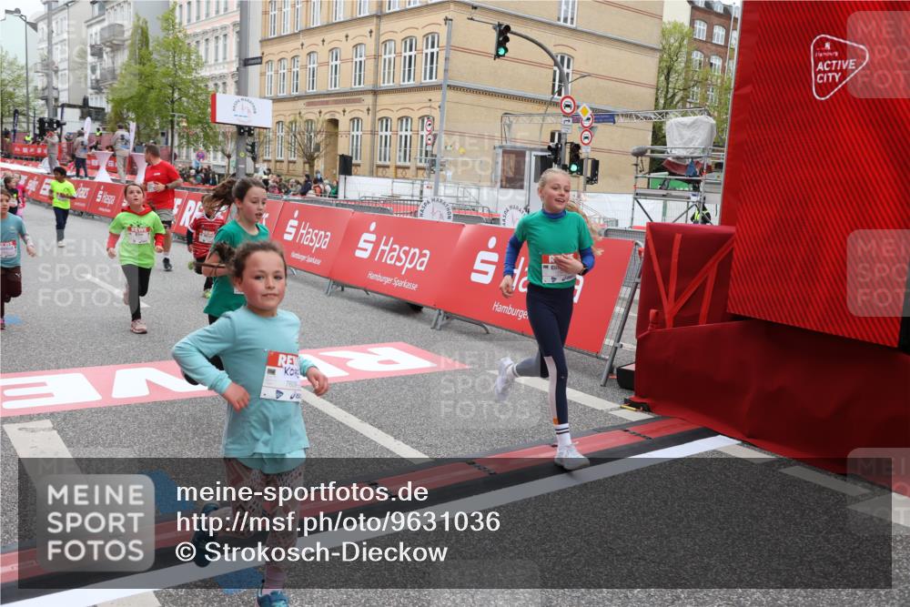 25.04.2026 - Das Zehntel Strokosch-Dieckow http://msf.ph/oto/9631036 25.04.2026 11:04:19 Ziel 5052, 5053, 5111, 5115, 5184, 5186, 5215, 5217, 5410, 5423, 5440, 5914, 5915, 5998, 6030, 6315, 6457, 6479, 6607, 6887, 7269, 7600, 7609, 7979, 7980 meine-sportfotos.de