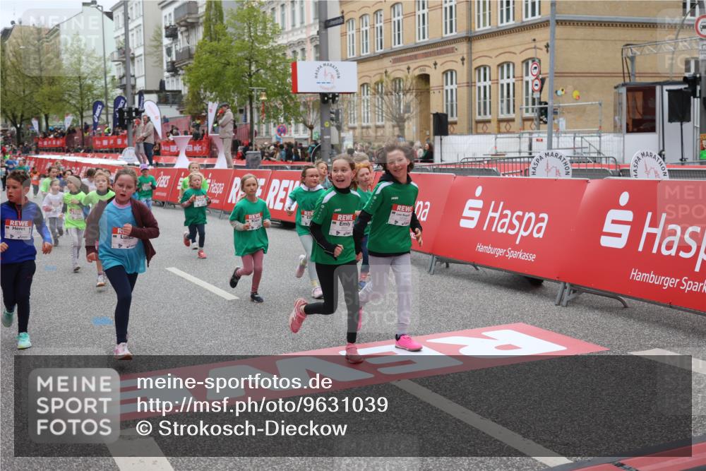 25.04.2026 - Das Zehntel Strokosch-Dieckow http://msf.ph/oto/9631039 25.04.2026 11:04:51 Ziel 5536, 5542, 5552, 5610, 5625, 5908, 6459, 6463, 6468, 6704, 6879, 7041, 7084, 7995 meine-sportfotos.de