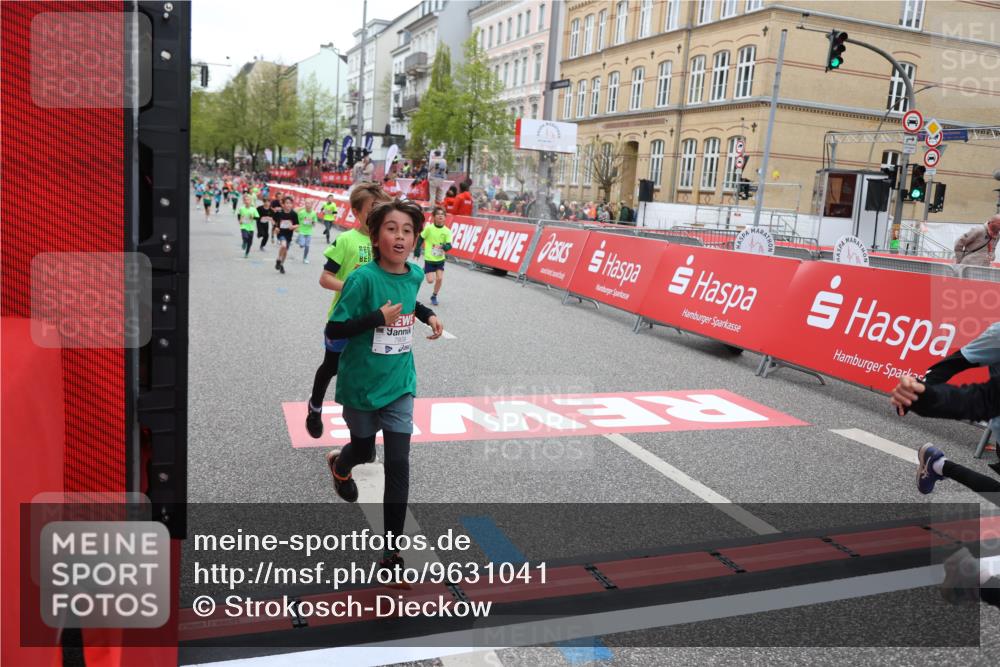 25.04.2026 - Das Zehntel Strokosch-Dieckow http://msf.ph/oto/9631041 25.04.2026 10:52:22 Ziel 5362, 5379, 5396, 5433, 5794, 5838, 6139, 6358, 6532, 6550, 6822, 6856, 7126, 7136, 7169, 7186, 7246, 7590, 7909, 7946 meine-sportfotos.de