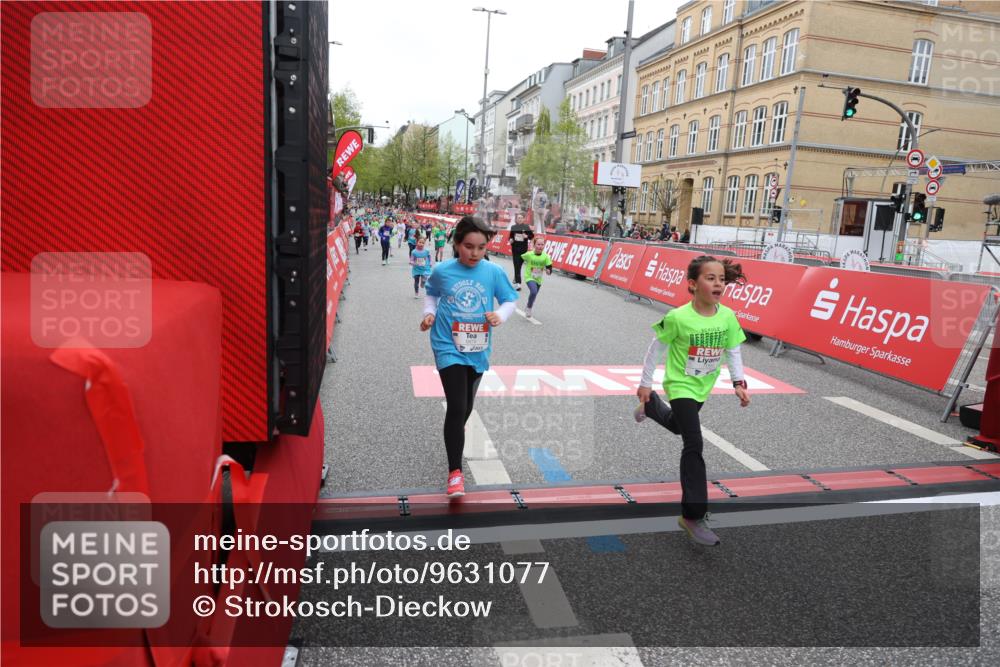 25.04.2026 - Das Zehntel Strokosch-Dieckow http://msf.ph/oto/9631077 25.04.2026 11:04:47 Ziel 5533, 5599, 5603, 5613, 5662, 6486, 6704, 6792, 6804, 6879, 7021, 7023, 7034, 7069, 7084, 7472 meine-sportfotos.de