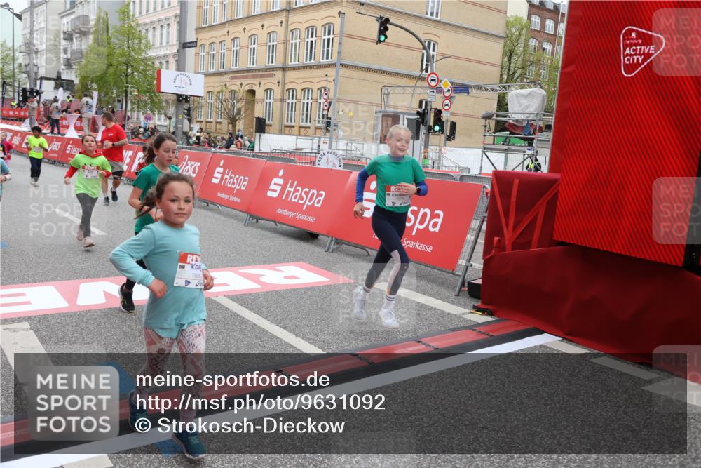 25.04.2026 - Das Zehntel Strokosch-Dieckow http://msf.ph/oto/9631092 25.04.2026 11:04:18 Ziel 5052, 5053, 5111, 5115, 5184, 5186, 5215, 5217, 5410, 5423, 5440, 5914, 5915, 5922, 5998, 6030, 6315, 6457, 6476, 6479, 6591, 6607, 6887, 7018, 7031, 7269, 7600, 7609, 7979, 7980 meine-sportfotos.de