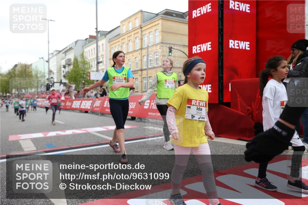 25.04.2026 - Das Zehntel Strokosch-Dieckow http://msf.ph/oto/9631099 25.04.2026 09:03:55 Ziel 1058, 2695, 2846, 3004, 3036, 3218, 3235, 3448, 3457, 4000 meine-sportfotos.de