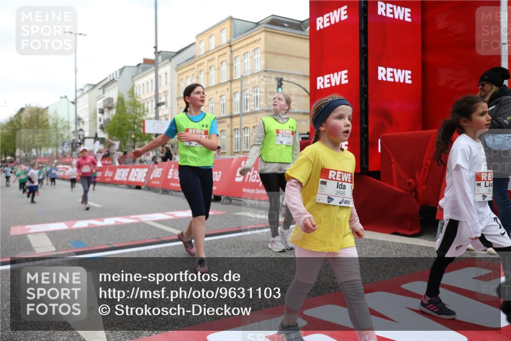 25.04.2026 - Das Zehntel Strokosch-Dieckow http://msf.ph/oto/9631103 25.04.2026 09:03:55 Ziel 1058, 2695, 2846, 3004, 3036, 3218, 3235, 3448, 3457, 4000 meine-sportfotos.de