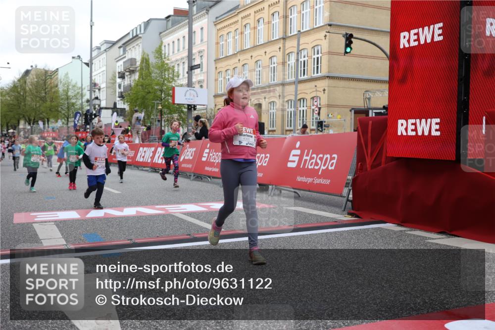 25.04.2026 - Das Zehntel Strokosch-Dieckow http://msf.ph/oto/9631122 25.04.2026 09:03:57 Ziel 1058, 2456, 2695, 3004, 3036, 3218, 3235, 3441, 3457, 4000 meine-sportfotos.de