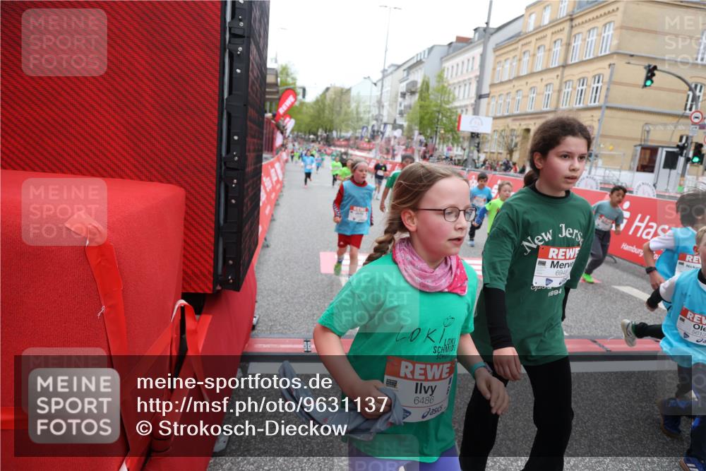 25.04.2026 - Das Zehntel Strokosch-Dieckow http://msf.ph/oto/9631137 25.04.2026 11:04:42 Ziel 5328, 5331, 5346, 5348, 5398, 5533, 5593, 5599, 5603, 5613, 5662, 6486, 6494, 6792, 6804, 6948, 7021, 7023, 7034, 7039, 7043, 7044, 7069, 7472 meine-sportfotos.de