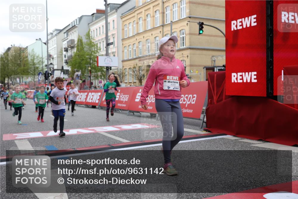 25.04.2026 - Das Zehntel Strokosch-Dieckow http://msf.ph/oto/9631142 25.04.2026 09:03:58 Ziel 1058, 2356, 2374, 2456, 2695, 3004, 3218, 3235, 3441, 3457, 4000 meine-sportfotos.de