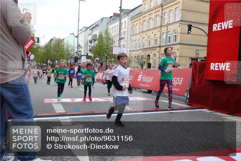 25.04.2026 - Das Zehntel Strokosch-Dieckow http://msf.ph/oto/9631156 25.04.2026 09:03:59 Ziel 2356, 2374, 2456, 2695, 3218, 3235, 3441, 3457, 3682, 4000 meine-sportfotos.de