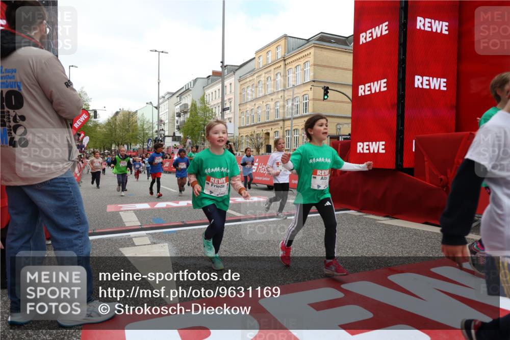 25.04.2026 - Das Zehntel Strokosch-Dieckow http://msf.ph/oto/9631169 25.04.2026 09:04:01 Ziel 1172, 2119, 2122, 2126, 2356, 2374, 2456, 3268, 3441, 3682, 4000 meine-sportfotos.de
