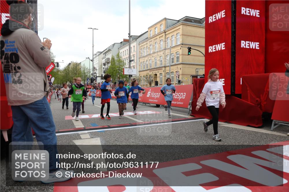 25.04.2026 - Das Zehntel Strokosch-Dieckow http://msf.ph/oto/9631177 25.04.2026 09:04:02 Ziel 1107, 1168, 1172, 2119, 2122, 2126, 2356, 2374, 2456, 2503, 3266, 3268, 3295, 3441, 3682, 4000 meine-sportfotos.de
