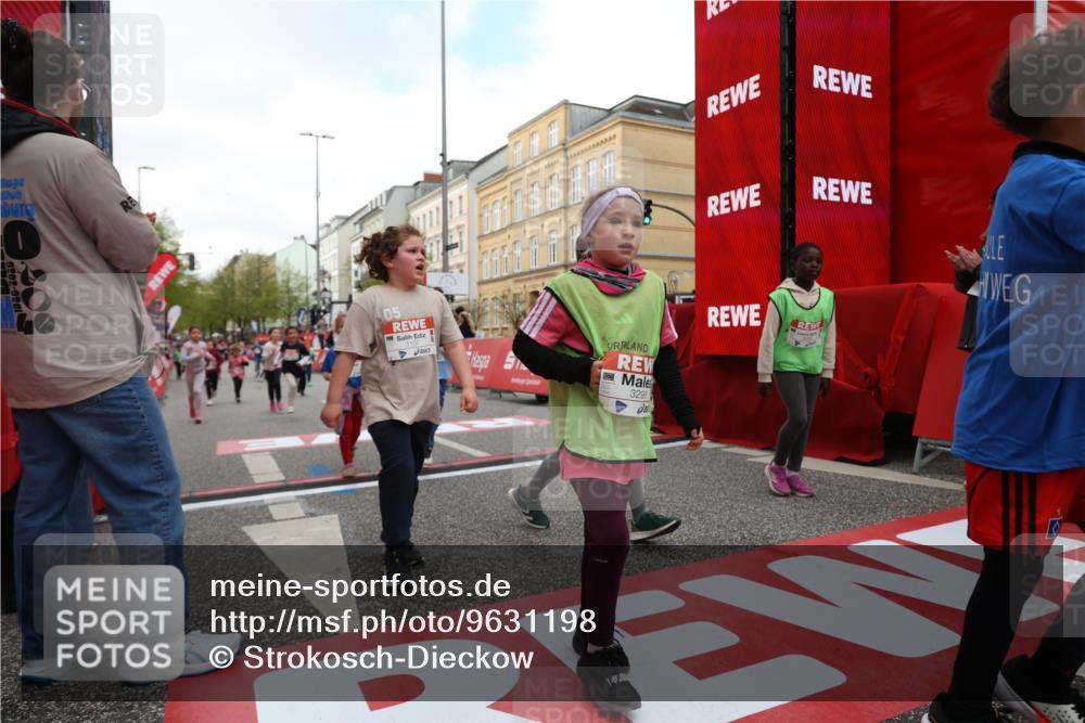 25.04.2026 - Das Zehntel Strokosch-Dieckow http://msf.ph/oto/9631198 25.04.2026 09:04:06 Ziel 1107, 1168, 1169, 1172, 1448, 1454, 2114, 2119, 2122, 2126, 2356, 2374, 2503, 3022, 3266, 3268, 3295, 3682, 3734, 3769, 3890 meine-sportfotos.de