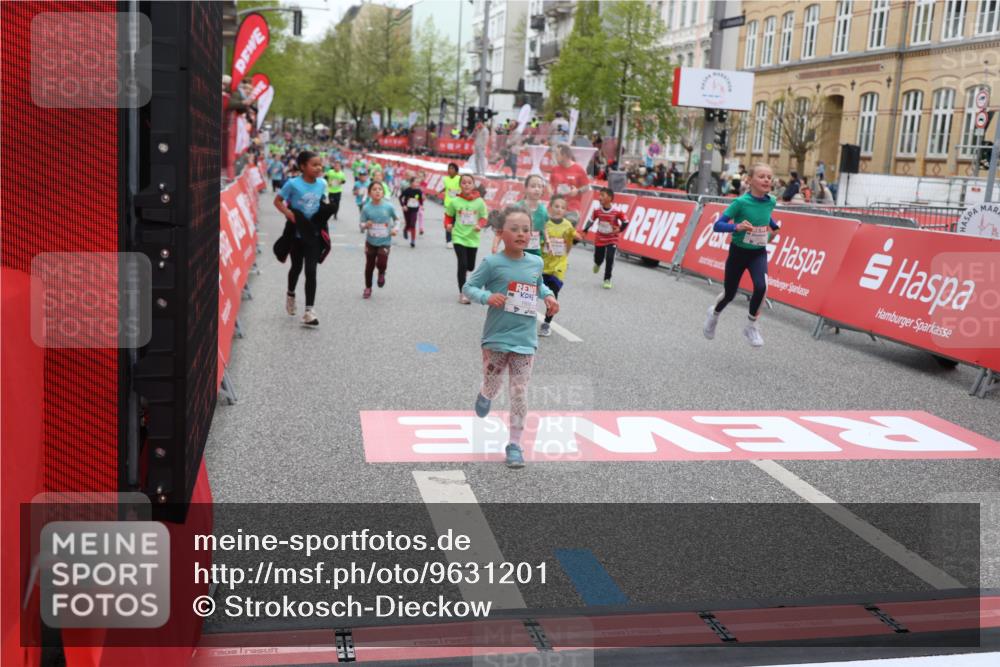 25.04.2026 - Das Zehntel Strokosch-Dieckow http://msf.ph/oto/9631201 25.04.2026 11:04:17 Ziel 5053, 5111, 5115, 5184, 5186, 5215, 5217, 5410, 5423, 5440, 5594, 5899, 5902, 5914, 5915, 5922, 5998, 6030, 6315, 6316, 6457, 6476, 6479, 6591, 6607, 6887, 7018, 7031, 7609, 7979, 7980 meine-sportfotos.de