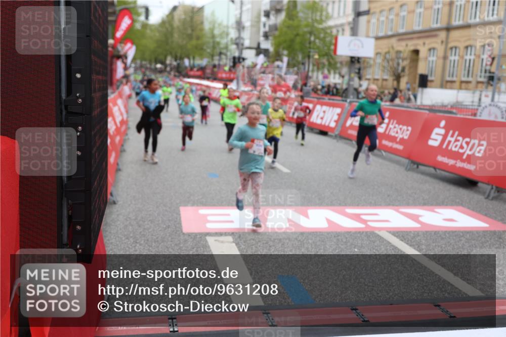 25.04.2026 - Das Zehntel Strokosch-Dieckow http://msf.ph/oto/9631208 25.04.2026 11:04:17 Ziel 5053, 5111, 5115, 5184, 5186, 5215, 5217, 5410, 5423, 5440, 5594, 5899, 5902, 5914, 5915, 5922, 5998, 6030, 6315, 6316, 6457, 6476, 6479, 6591, 6607, 6887, 7018, 7031, 7609, 7979, 7980 meine-sportfotos.de