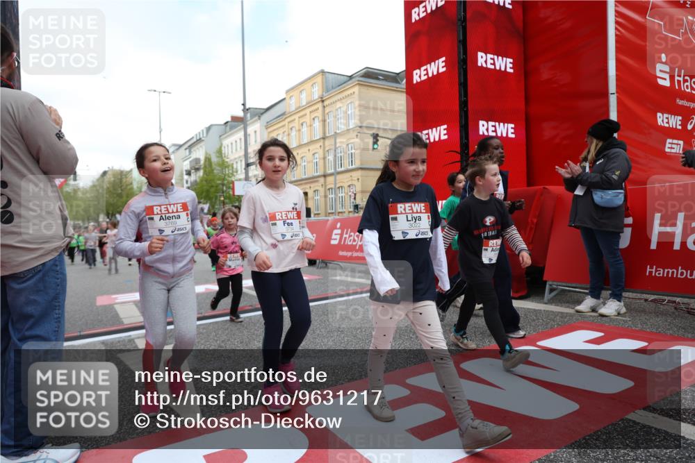 25.04.2026 - Das Zehntel Strokosch-Dieckow http://msf.ph/oto/9631217 25.04.2026 09:04:10 Ziel 1107, 1168, 1169, 1437, 1448, 1454, 1703, 2114, 2449, 2503, 3022, 3266, 3288, 3295, 3734, 3746, 3764, 3769, 3890 meine-sportfotos.de