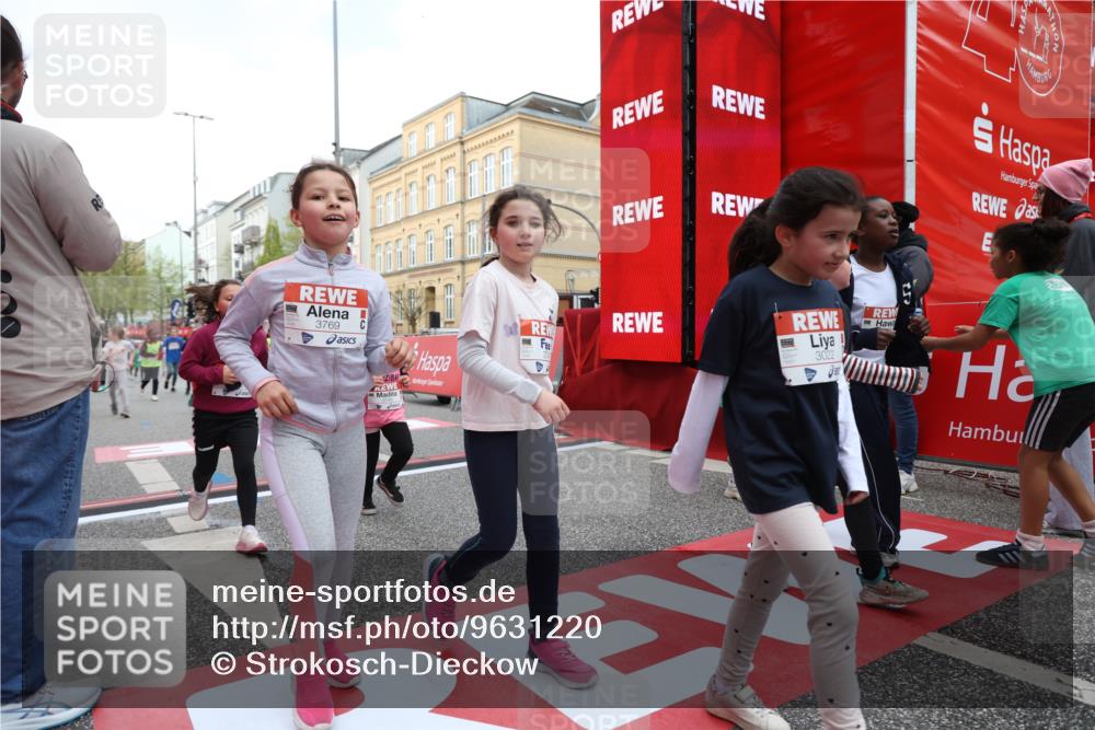25.04.2026 - Das Zehntel Strokosch-Dieckow http://msf.ph/oto/9631220 25.04.2026 09:04:10 Ziel 1107, 1168, 1169, 1437, 1448, 1454, 1703, 2114, 2449, 2503, 3022, 3266, 3288, 3295, 3734, 3746, 3764, 3769, 3890 meine-sportfotos.de