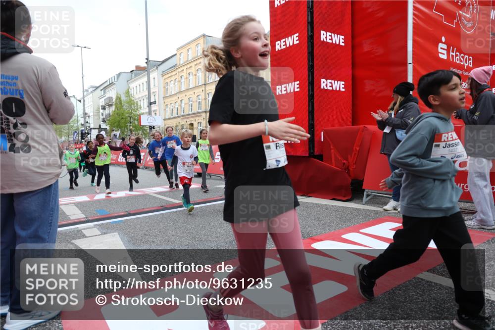 25.04.2026 - Das Zehntel Strokosch-Dieckow http://msf.ph/oto/9631235 25.04.2026 09:04:13 Ziel 1097, 1105, 1121, 1428, 1432, 1437, 1448, 1454, 1703, 1705, 2145, 2148, 2230, 2245, 2449, 2855, 3022, 3288, 3734, 3746, 3764, 3769, 3890 meine-sportfotos.de