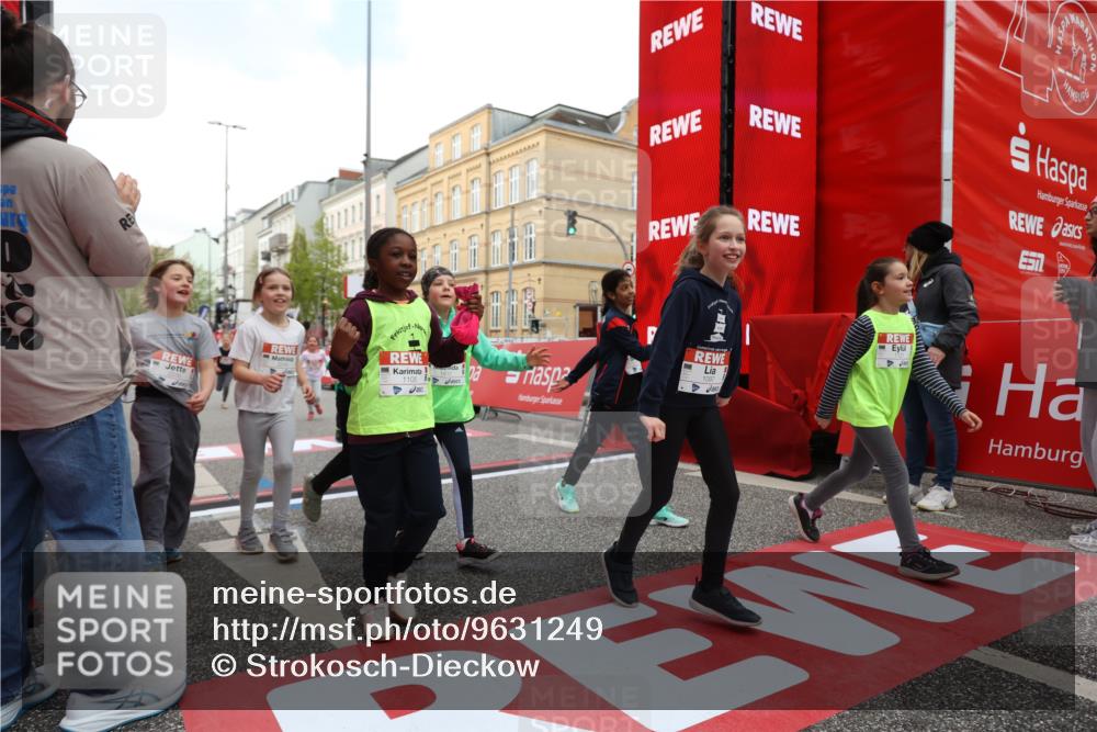 25.04.2026 - Das Zehntel Strokosch-Dieckow http://msf.ph/oto/9631249 25.04.2026 09:04:16 Ziel 1097, 1105, 1121, 1428, 1432, 1437, 1703, 1705, 2145, 2148, 2230, 2245, 2355, 2855, 3288, 3386, 3388 meine-sportfotos.de