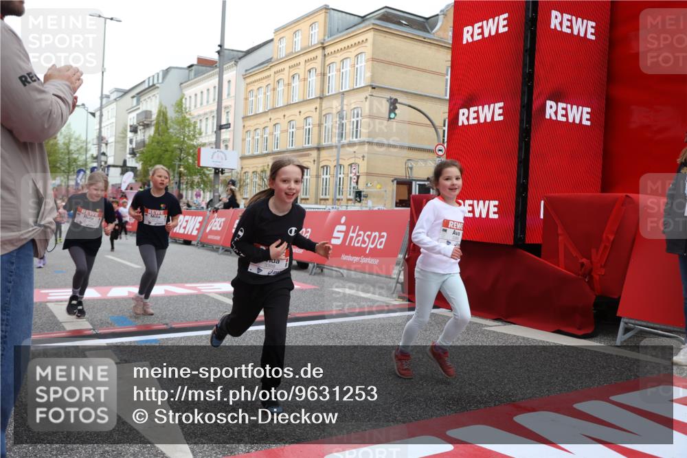 25.04.2026 - Das Zehntel Strokosch-Dieckow http://msf.ph/oto/9631253 25.04.2026 09:04:19 Ziel 1097, 1105, 1121, 1428, 1432, 1705, 1706, 2145, 2148, 2215, 2230, 2231, 2245, 2355, 2855, 3366, 3386, 3388 meine-sportfotos.de