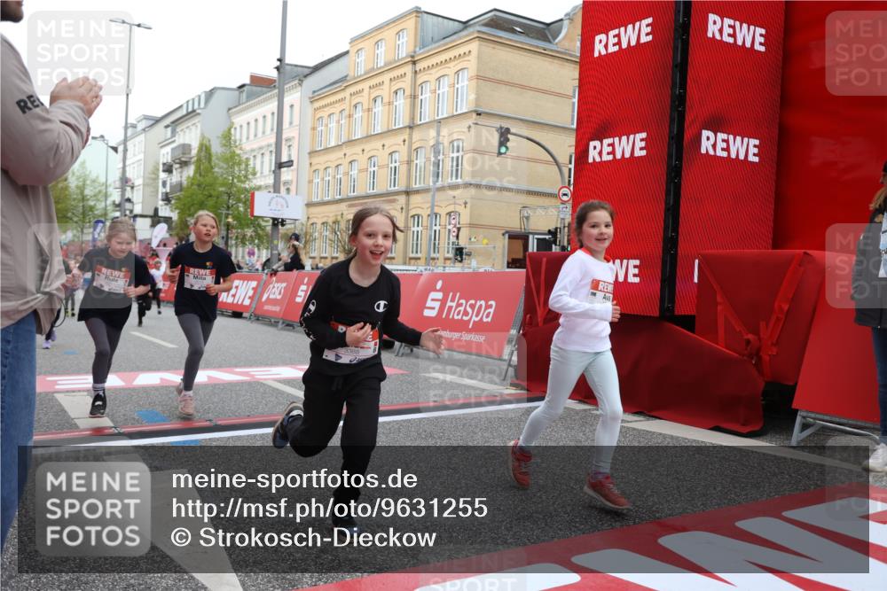 25.04.2026 - Das Zehntel Strokosch-Dieckow http://msf.ph/oto/9631255 25.04.2026 09:04:19 Ziel 1097, 1105, 1121, 1428, 1432, 1705, 1706, 2145, 2148, 2215, 2230, 2231, 2245, 2355, 2855, 3366, 3386, 3388 meine-sportfotos.de