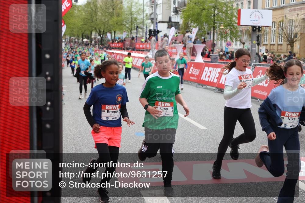 25.04.2026 - Das Zehntel Strokosch-Dieckow http://msf.ph/oto/9631257 25.04.2026 11:04:15 Ziel 5111, 5115, 5184, 5186, 5215, 5217, 5410, 5423, 5440, 5594, 5899, 5902, 5914, 5915, 5922, 5998, 6030, 6315, 6316, 6457, 6476, 6479, 6591, 6607, 7018, 7031, 7444 meine-sportfotos.de