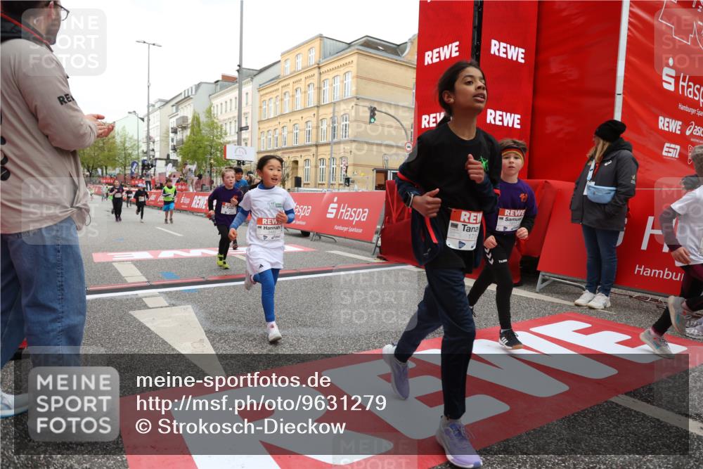 25.04.2026 - Das Zehntel Strokosch-Dieckow http://msf.ph/oto/9631279 25.04.2026 09:04:24 Ziel 1706, 1911, 1925, 2215, 2231, 2948, 2965, 3056, 3366, 3386, 3388 meine-sportfotos.de