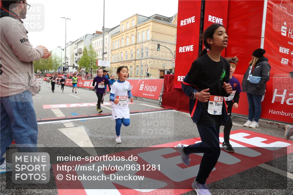 25.04.2026 - Das Zehntel Strokosch-Dieckow http://msf.ph/oto/9631281 25.04.2026 09:04:24 Ziel 1706, 1911, 1925, 2215, 2231, 2948, 2965, 3056, 3366, 3386, 3388 meine-sportfotos.de