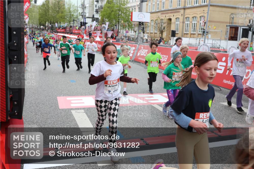 25.04.2026 - Das Zehntel Strokosch-Dieckow http://msf.ph/oto/9631282 25.04.2026 11:04:14 Ziel 5111, 5115, 5184, 5186, 5215, 5217, 5410, 5423, 5440, 5594, 5899, 5902, 5914, 5915, 5922, 5991, 5998, 6030, 6315, 6316, 6457, 6476, 6479, 6591, 6607, 7018, 7031, 7444 meine-sportfotos.de