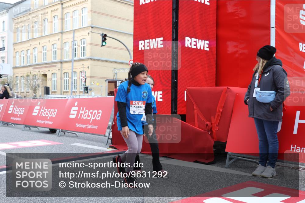 25.04.2026 - Das Zehntel Strokosch-Dieckow http://msf.ph/oto/9631292 25.04.2026 09:04:26 Ziel 1706, 1911, 1925, 2948, 2965, 3056, 3057, 3132, 3321, 3347, 3366, 3478, 3482 meine-sportfotos.de
