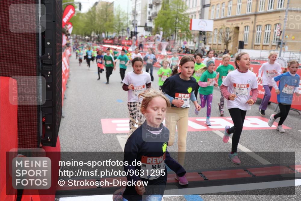 25.04.2026 - Das Zehntel Strokosch-Dieckow http://msf.ph/oto/9631295 25.04.2026 11:04:13 Ziel 5111, 5115, 5184, 5186, 5215, 5217, 5410, 5423, 5440, 5594, 5899, 5902, 5914, 5922, 5991, 6315, 6316, 6448, 6457, 6476, 6479, 6591, 6607, 7018, 7031, 7444 meine-sportfotos.de