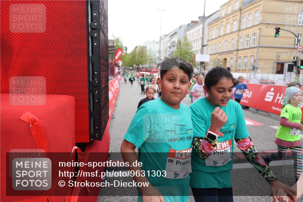 25.04.2026 - Das Zehntel Strokosch-Dieckow http://msf.ph/oto/9631303 25.04.2026 11:04:13 Ziel 5111, 5115, 5184, 5186, 5215, 5217, 5410, 5423, 5440, 5594, 5899, 5902, 5914, 5922, 5991, 6315, 6316, 6448, 6457, 6476, 6479, 6591, 6607, 7018, 7031, 7444 meine-sportfotos.de