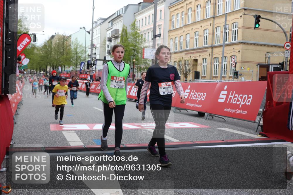 25.04.2026 - Das Zehntel Strokosch-Dieckow http://msf.ph/oto/9631305 25.04.2026 09:04:30 Ziel 2706, 2948, 2965, 3035, 3050, 3057, 3132, 3321, 3347, 3478, 3482 meine-sportfotos.de