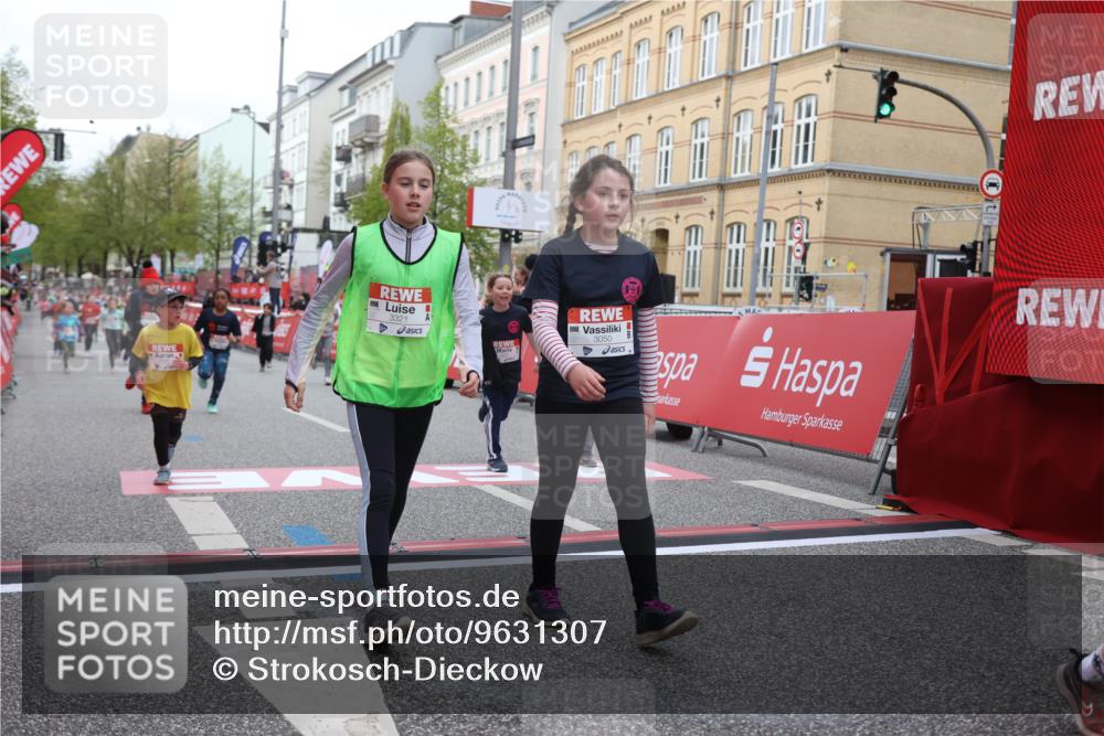 25.04.2026 - Das Zehntel Strokosch-Dieckow http://msf.ph/oto/9631307 25.04.2026 09:04:30 Ziel 2706, 2948, 2965, 3035, 3050, 3057, 3132, 3321, 3347, 3478, 3482 meine-sportfotos.de