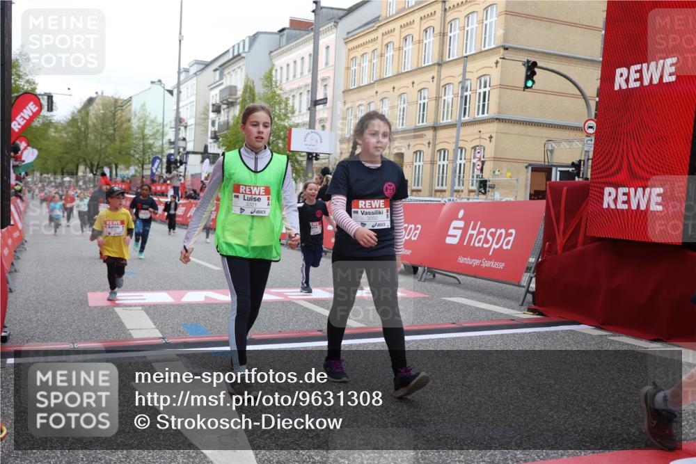 25.04.2026 - Das Zehntel Strokosch-Dieckow http://msf.ph/oto/9631308 25.04.2026 09:04:30 Ziel 2706, 2948, 2965, 3035, 3050, 3057, 3132, 3321, 3347, 3478, 3482 meine-sportfotos.de