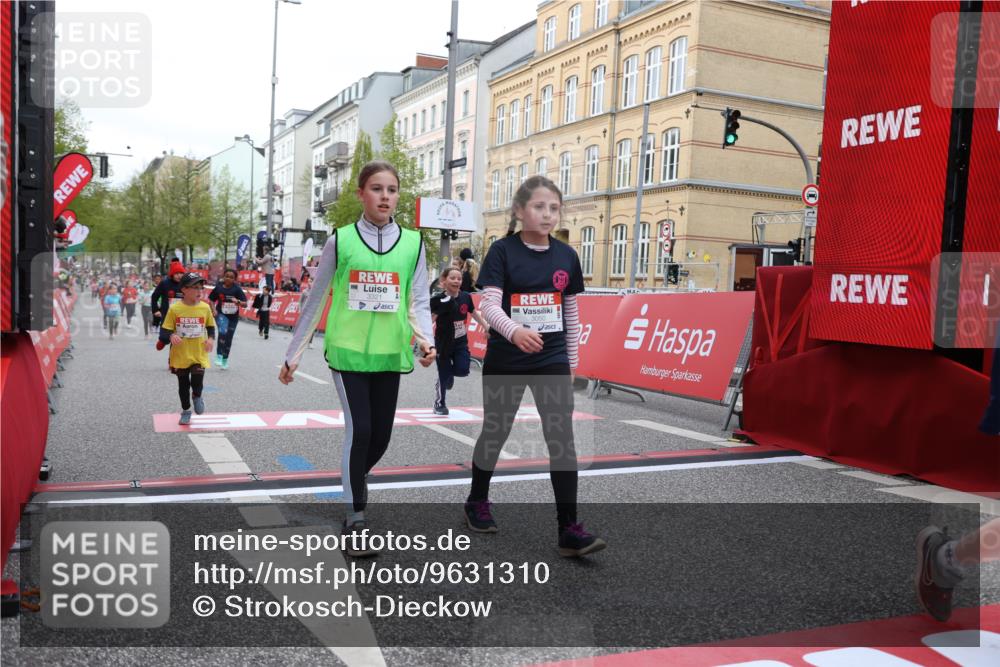 25.04.2026 - Das Zehntel Strokosch-Dieckow http://msf.ph/oto/9631310 25.04.2026 09:04:30 Ziel 2706, 2948, 2965, 3035, 3050, 3057, 3132, 3321, 3347, 3478, 3482 meine-sportfotos.de
