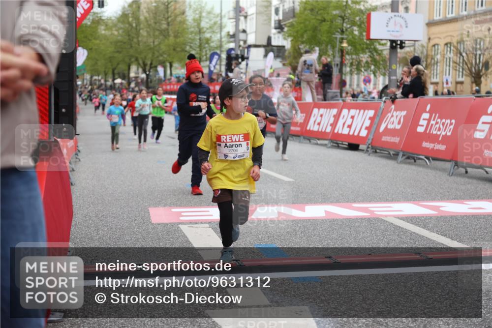 25.04.2026 - Das Zehntel Strokosch-Dieckow http://msf.ph/oto/9631312 25.04.2026 09:04:32 Ziel 1864, 1876, 2706, 3035, 3050, 3057, 3132, 3321, 3347, 3478, 3482 meine-sportfotos.de