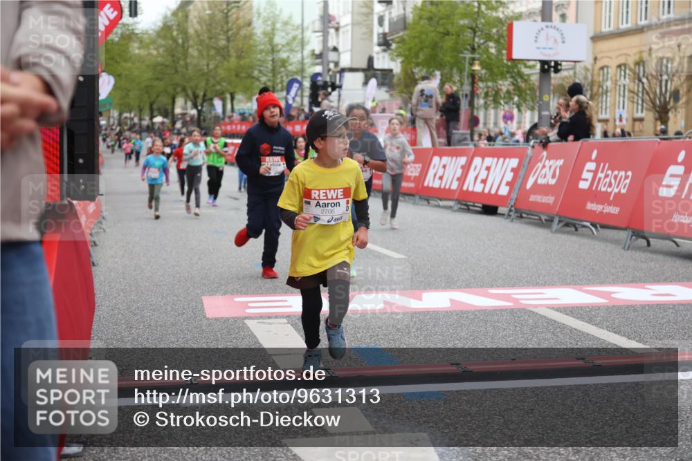 25.04.2026 - Das Zehntel Strokosch-Dieckow http://msf.ph/oto/9631313 25.04.2026 09:04:32 Ziel 1864, 1876, 2706, 3035, 3050, 3057, 3132, 3321, 3347, 3478, 3482 meine-sportfotos.de