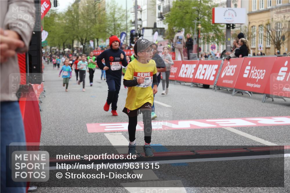 25.04.2026 - Das Zehntel Strokosch-Dieckow http://msf.ph/oto/9631315 25.04.2026 09:04:32 Ziel 1864, 1876, 2706, 3035, 3050, 3057, 3132, 3321, 3347, 3478, 3482 meine-sportfotos.de