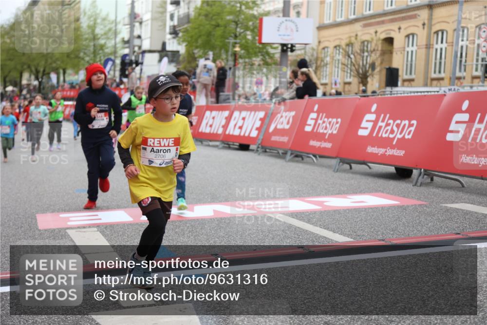 25.04.2026 - Das Zehntel Strokosch-Dieckow http://msf.ph/oto/9631316 25.04.2026 09:04:32 Ziel 1864, 1876, 2706, 3035, 3050, 3057, 3132, 3321, 3347, 3478, 3482 meine-sportfotos.de