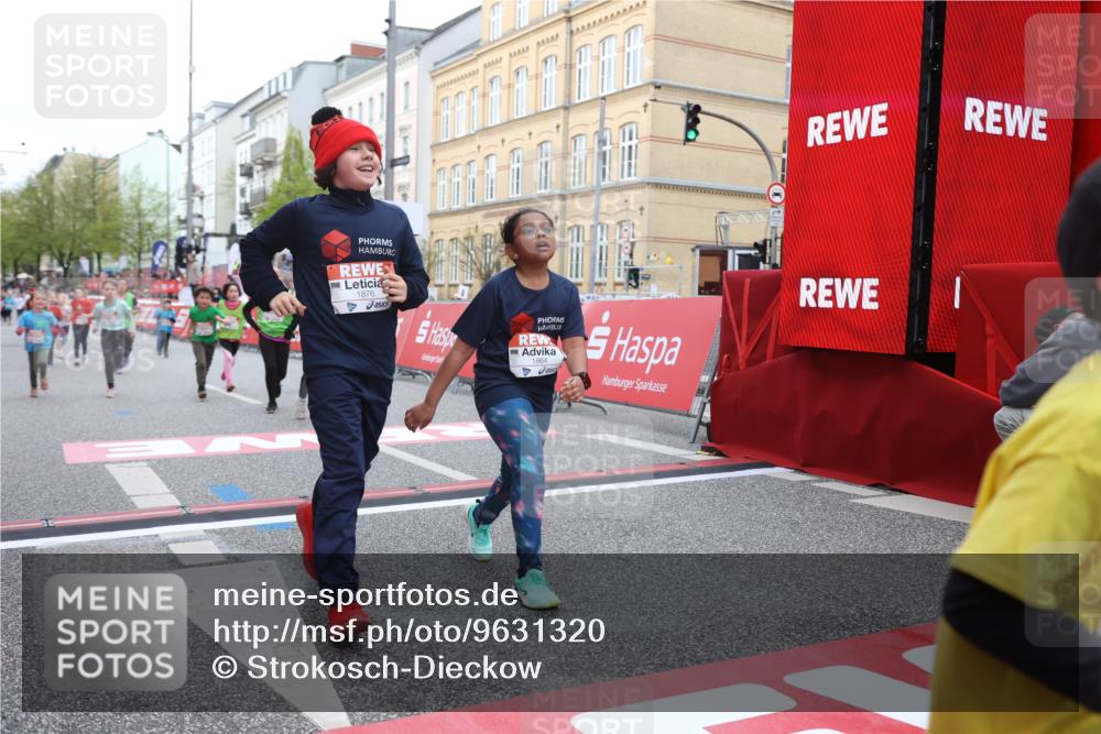 25.04.2026 - Das Zehntel Strokosch-Dieckow http://msf.ph/oto/9631320 25.04.2026 09:04:34 Ziel 1419, 1663, 1864, 1876, 2403, 2706, 3013, 3035, 3050, 3132, 3763, 3792 meine-sportfotos.de