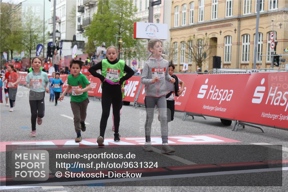 25.04.2026 - Das Zehntel Strokosch-Dieckow http://msf.ph/oto/9631324 25.04.2026 09:04:35 Ziel 1419, 1663, 1864, 1876, 2403, 2706, 3013, 3035, 3050, 3262, 3749, 3763, 3792 meine-sportfotos.de